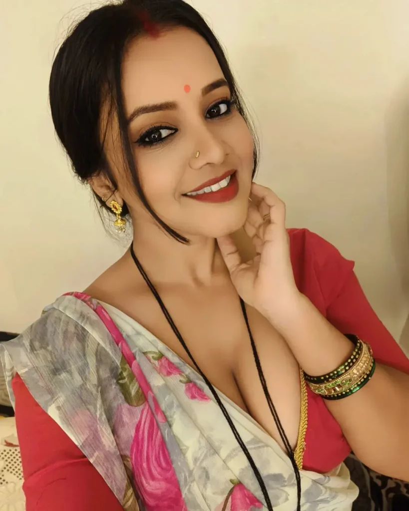 Priya Gamre saree