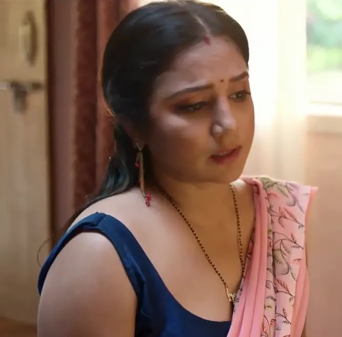 Ritu Pandey Actress